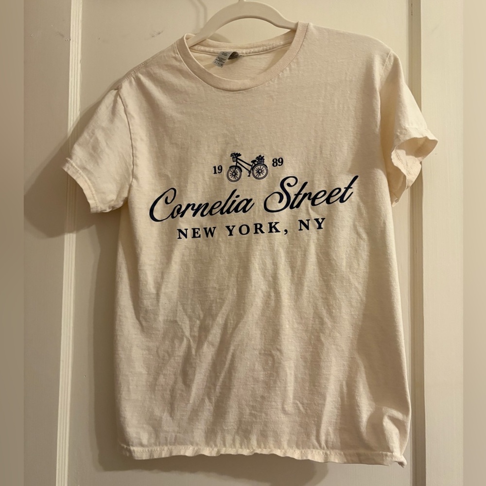 Taylor Swift Cornelia Street inspired Off-White T-Shirt size small - Picture 2 of 4